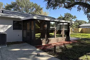 60 Outlook St, Umatilla, FL 32784 - Photo 7