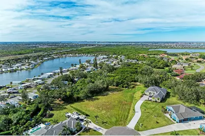 6102 8th Avenue Drive NE, Bradenton, FL 34212 - Photo 5