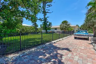 6962 Belgrave Dr, Sarasota, FL 34242 - Photo 73