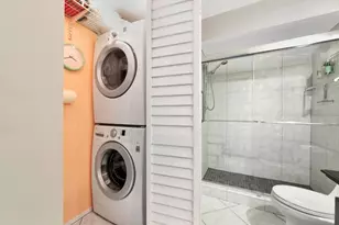 912 Sandpiper Cir, Bradenton, FL 34209 - Photo 25