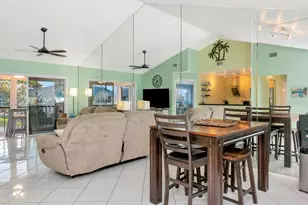 912 Sandpiper Cir, Bradenton, FL 34209 - Photo 7