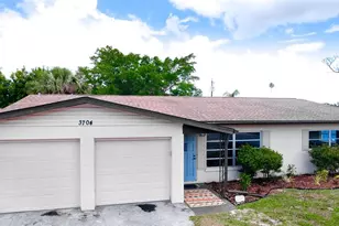 3704 17th Ave W, Bradenton, FL 34205 - Photo 1