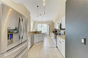 11720 Clubhouse Dr, Lakewood Ranch, FL 34202 - Photo 27