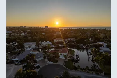 910 Siesta Key Place, Sarasota, FL 34242 - Photo 59