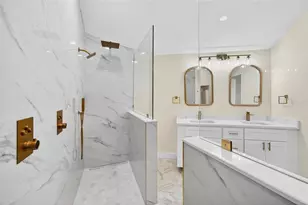 910 Siesta Key Pl, Sarasota, FL 34242 - Photo 21