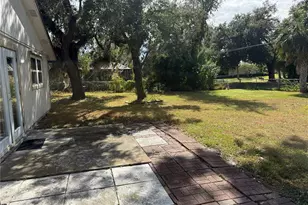 580 Skylark Ln NW, Port Charlotte, FL 33952 - Photo 31