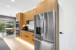 2305 Temple St, Sarasota, FL 34239 - Photo 13