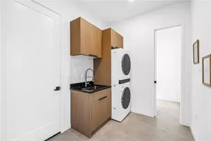 2305 Temple St, Sarasota, FL 34239 - Photo 27