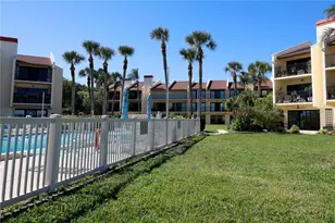 7510 Sunshine Skyway Ln S, Saint Petersburg, FL 33711 - Photo 3