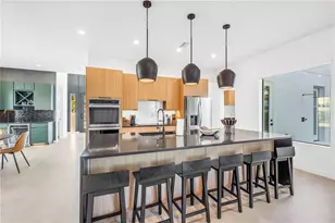 2305 Temple St, Sarasota, FL 34239 - Photo 17