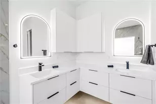 2305 Temple St, Sarasota, FL 34239 - Photo 27