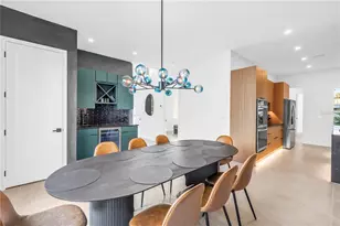 2305 Temple St, Sarasota, FL 34239 - Photo 9