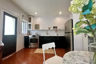 210 N 17th St W, Bradenton, FL 34205 - Photo 5