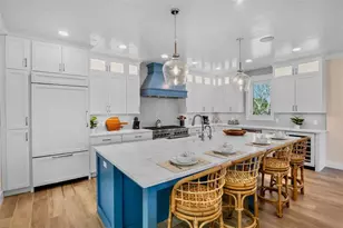 135 Avenida Veneccia, Sarasota, FL 34242 - Photo 3