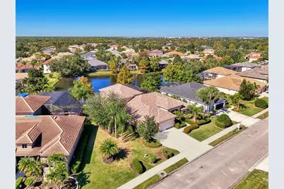 6610 Coopers Hawk Court, Lakewood Ranch, FL 34202 - Photo 5