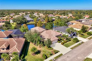 6610 Coopers Hawk Ct, Lakewood Ranch, FL 34202 - Photo 5