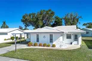 3807 Joyce Dr, Bradenton, FL 34208 - Photo 1