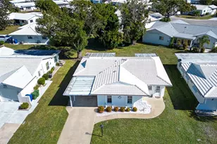 3807 Joyce Dr, Bradenton, FL 34208 - Photo 3