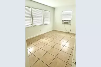 2695 Fruitville Road, Sarasota, FL 34237 - Photo 7