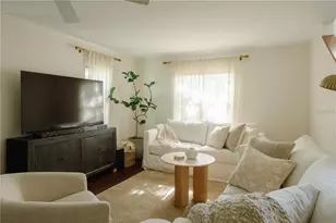 2337 Ixora Ave, Sarasota, FL 34234 - Photo 9