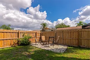 4656 Alexander Pope Ln, Sarasota, FL 34241 - Photo 43