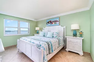 17080 Harbour Pointe Dr, Fort Myers, FL 33908 - Photo 21