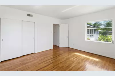 6240 Uplands Boulevard, Sarasota, FL 34243 - Photo 21