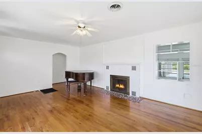 6240 Uplands Boulevard, Sarasota, FL 34243 - Photo 11