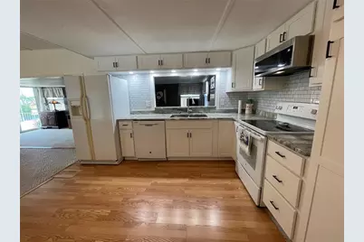 504 49th C Avenue Drive E, Bradenton, FL 34203 - Photo 9