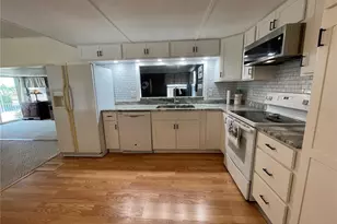 504 49th C Ave Dr E, Bradenton, FL 34203 - Photo 9