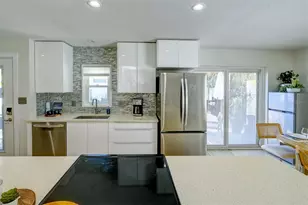 1140 S Moonmist Ct, Sarasota, FL 34242 - Photo 11