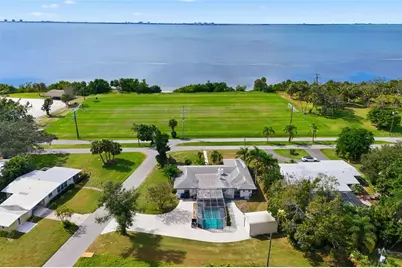 6240 Uplands Boulevard, Sarasota, FL 34243 - Photo 3