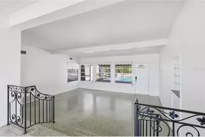 6240 Uplands Boulevard, Sarasota, FL 34243 - Photo 15