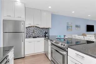 4390 Exeter Dr, Longboat Key, FL 34228 - Photo 15