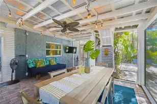 426 Eagles Nest Ln, Sarasota, FL 34243 - Photo 31