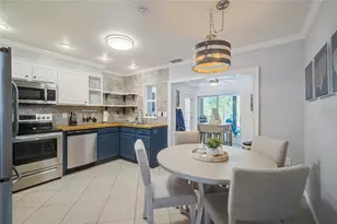 426 Eagles Nest Ln, Sarasota, FL 34243 - Photo 13