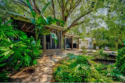 426 Eagles Nest Lane, Sarasota, FL 34243 - Photo 43