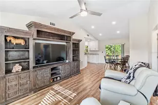 4532 N Shade Ave, Sarasota, FL 34234 - Photo 3