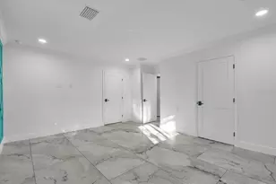 5624 Cape Leyte Dr, Sarasota, FL 34242 - Photo 27