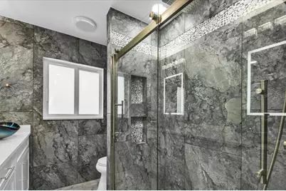 5624 Cape Leyte Drive, Sarasota, FL 34242 - Photo 35