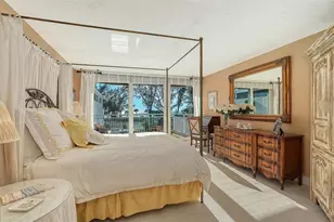 5055 Gulf of Mexico Dr, Longboat Key, FL 34228 - Photo 15