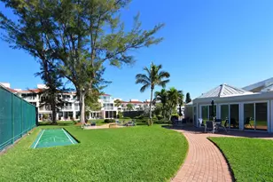 5055 Gulf of Mexico Dr, Longboat Key, FL 34228 - Photo 37