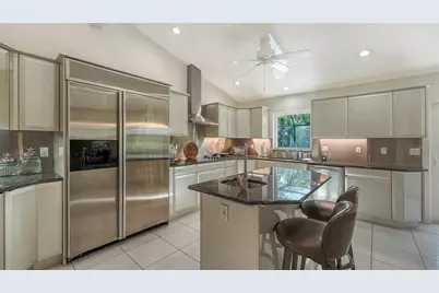 3540 Bayou Circle, Longboat Key, FL 34228 - Photo 13