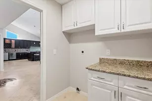 4704 Coral Lake Dr, Bradenton, FL 34210 - Photo 31