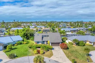 4704 Coral Lake Dr, Bradenton, FL 34210 - Photo 7