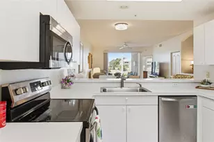 5230 Hyland Hills Ave, Sarasota, FL 34241 - Photo 7