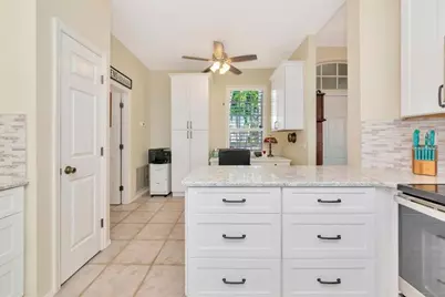 5312 52nd Avenue W, Bradenton, FL 34210 - Photo 9