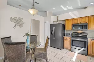 4640 Sanibel Way, Bradenton, FL 34203 - Photo 7