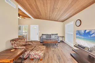 2832 Novus St, Sarasota, FL 34237 - Photo 9