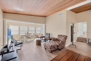 2832 Novus St, Sarasota, FL 34237 - Photo 7